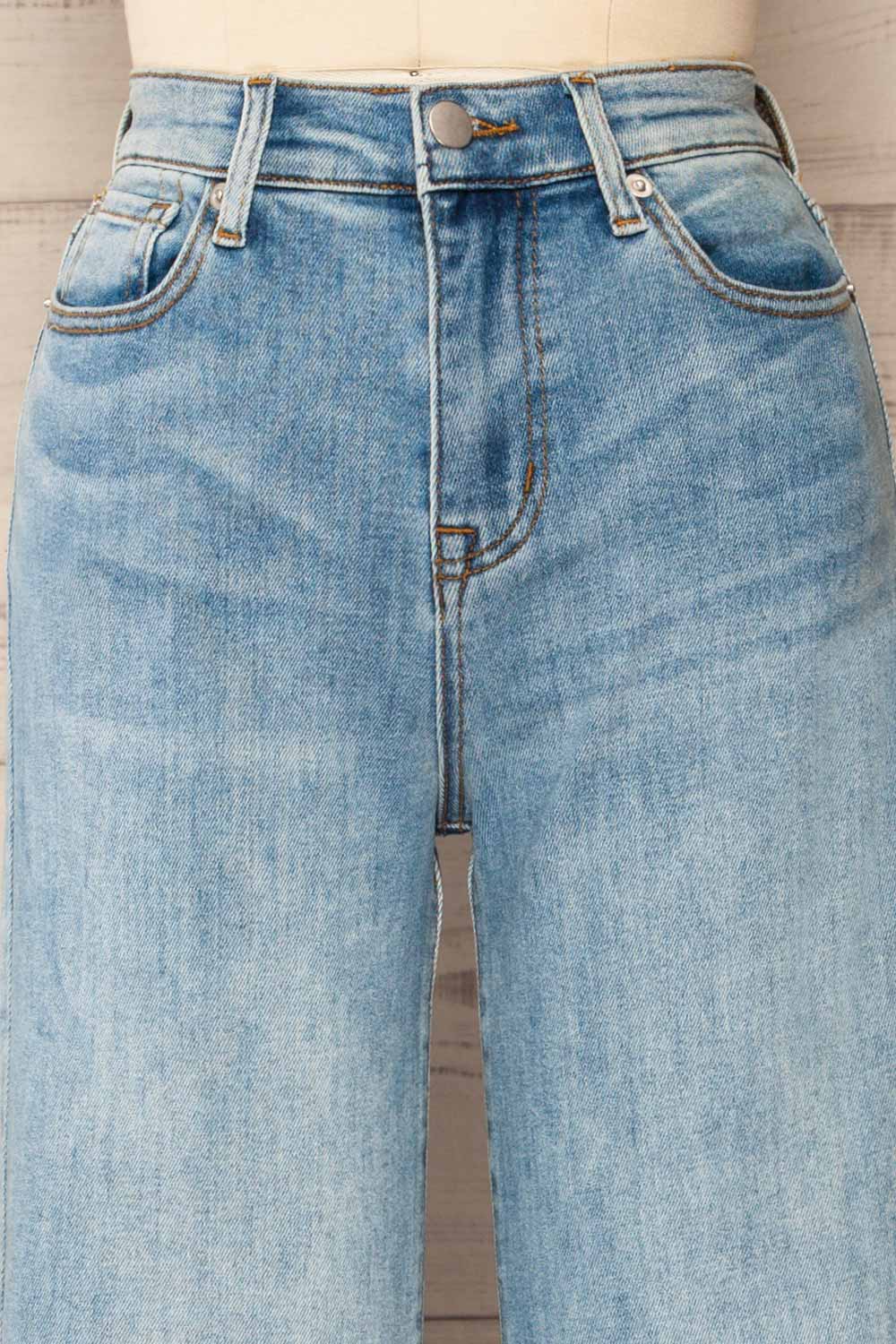 Lisaeter High-Waisted Straight Leg Jeans | La petite garçonne front close-up