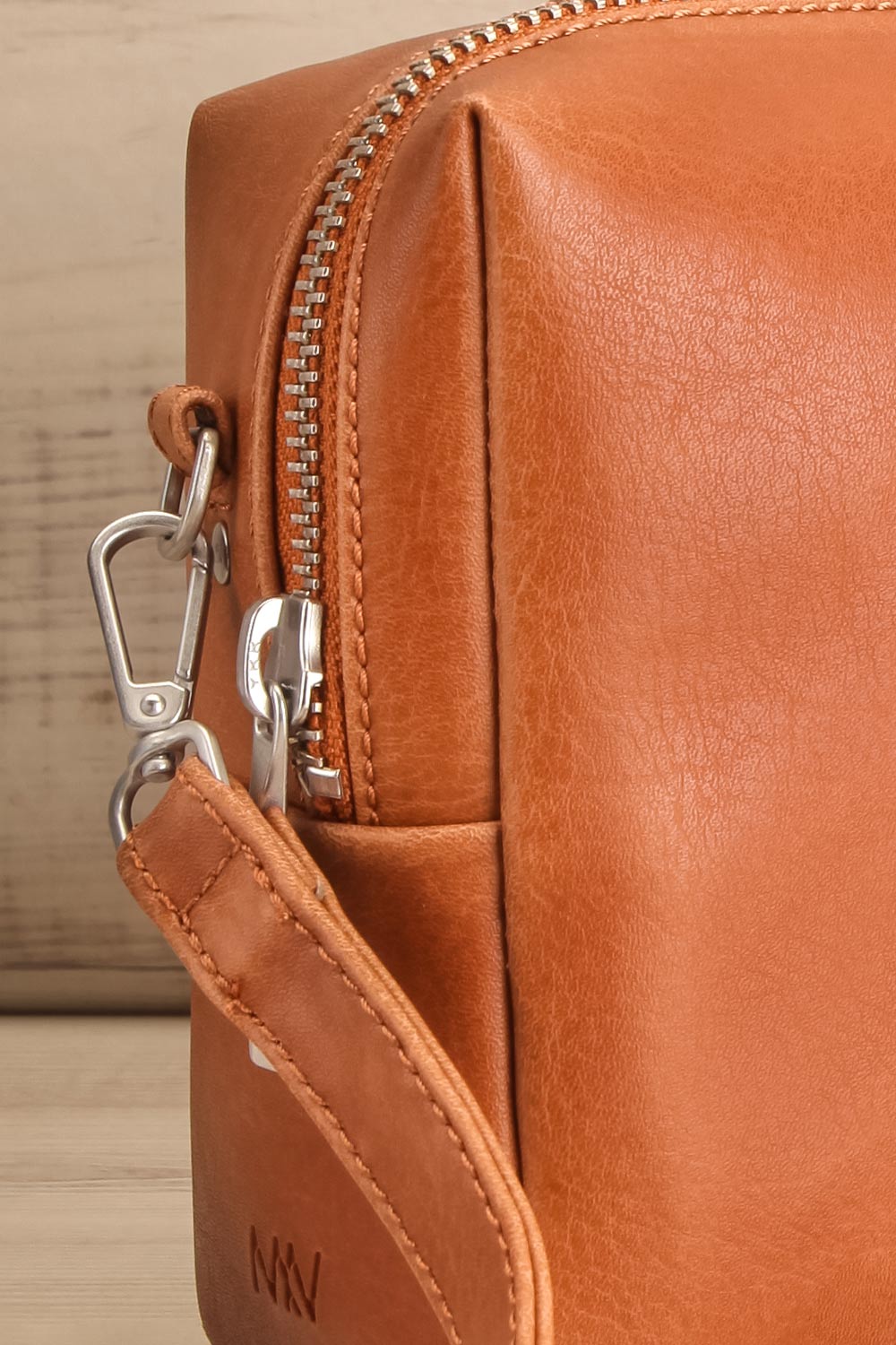 Liva Chili Vegan Boxy Crossbody Bag side close-up | La Petite Garçonne