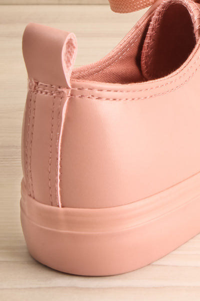 Longe Rose Blush Matt & Nat Sneakers | La Petite Garçonne Chpt. 2 9