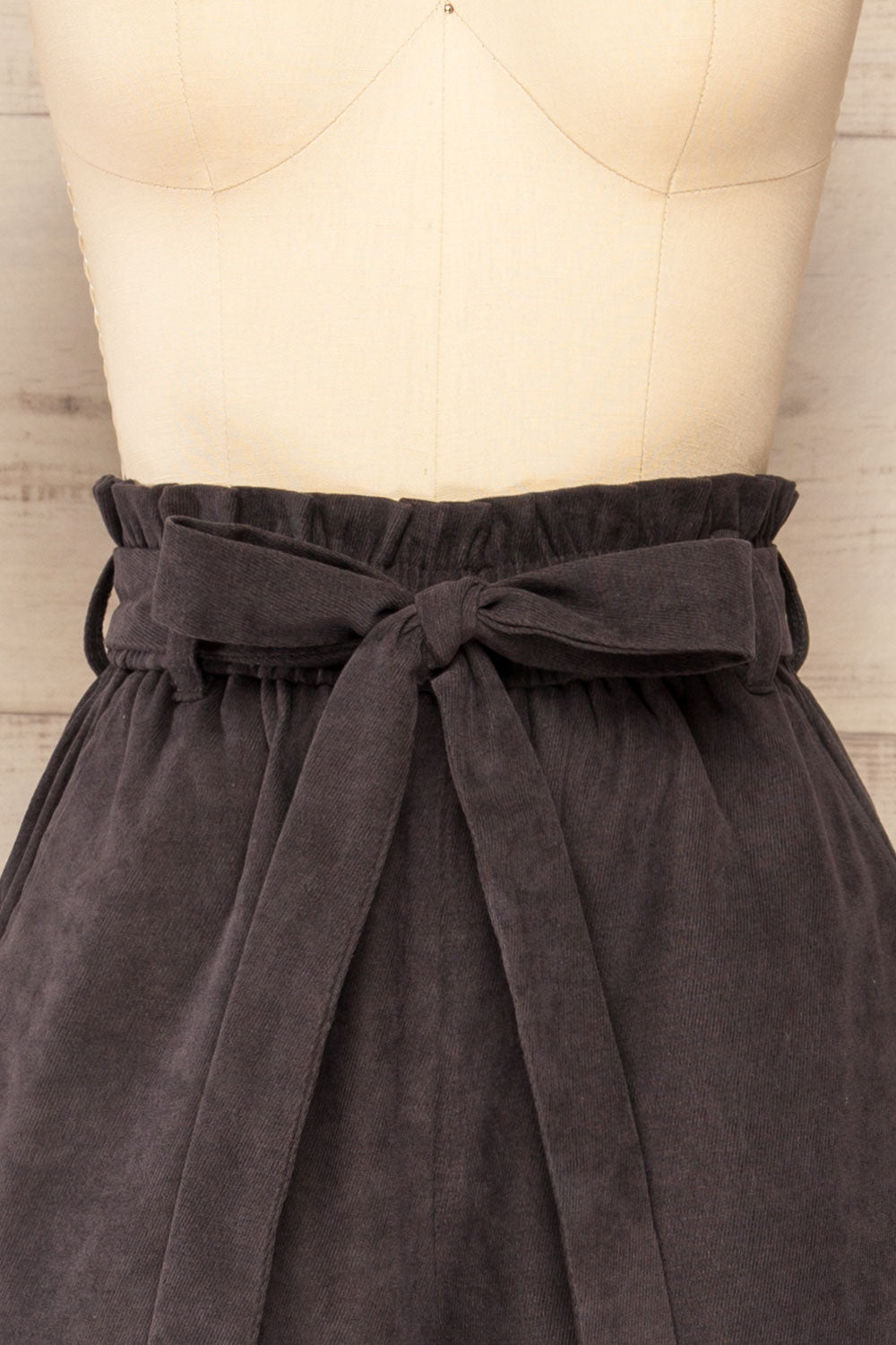 Loumalou Charcoal High-Waisted Corduroy Shorts | La petite garçonne front close-up 