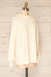 Ludus Knit Sweater w/ Round Collar | La petite garçonne side view