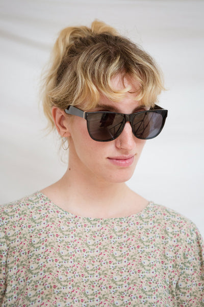Lujan Black Sunglasses with UV Protection | La Petite Garçonne model