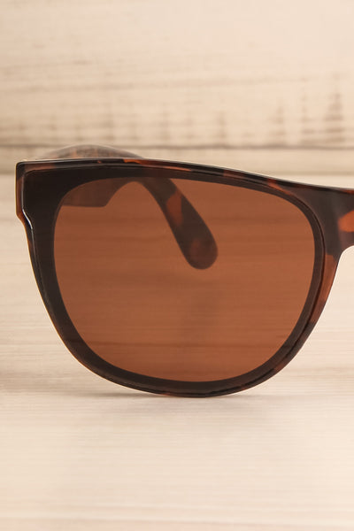Lujan Tortoise Shell Sunglasses w UV Protection | La Petite Garçonne 4