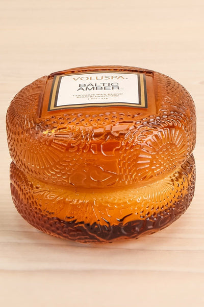 Macaron Candle Baltic Amber | Voluspa | Boutique 1861 close-up