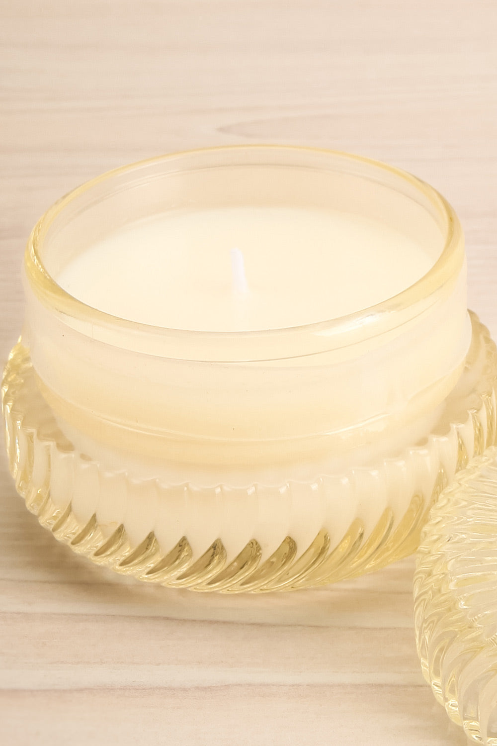 Macaron Candle Lemon Coco | La Petite Garçonne Chpt. 2 4