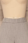 Mahee Cropped Pants | Pantalon Écourté | La Petite Garçonne front close-up