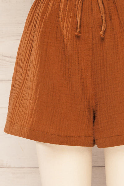 Maitee Cognac Textured Drawstring Shorts | La petite garçonne bottom