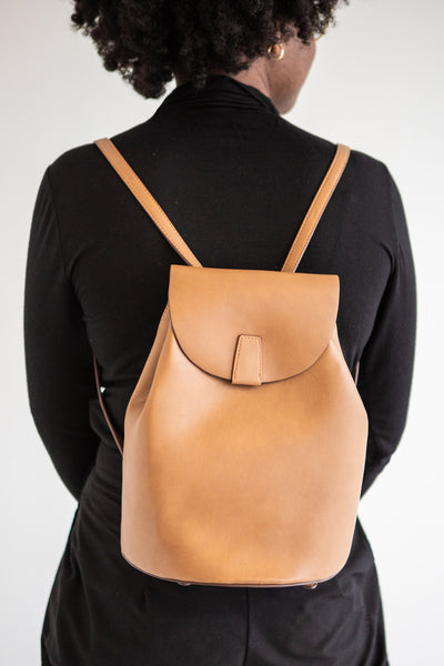 Maitu Black Small Vegan Leather Backpack | La petite garçonne model