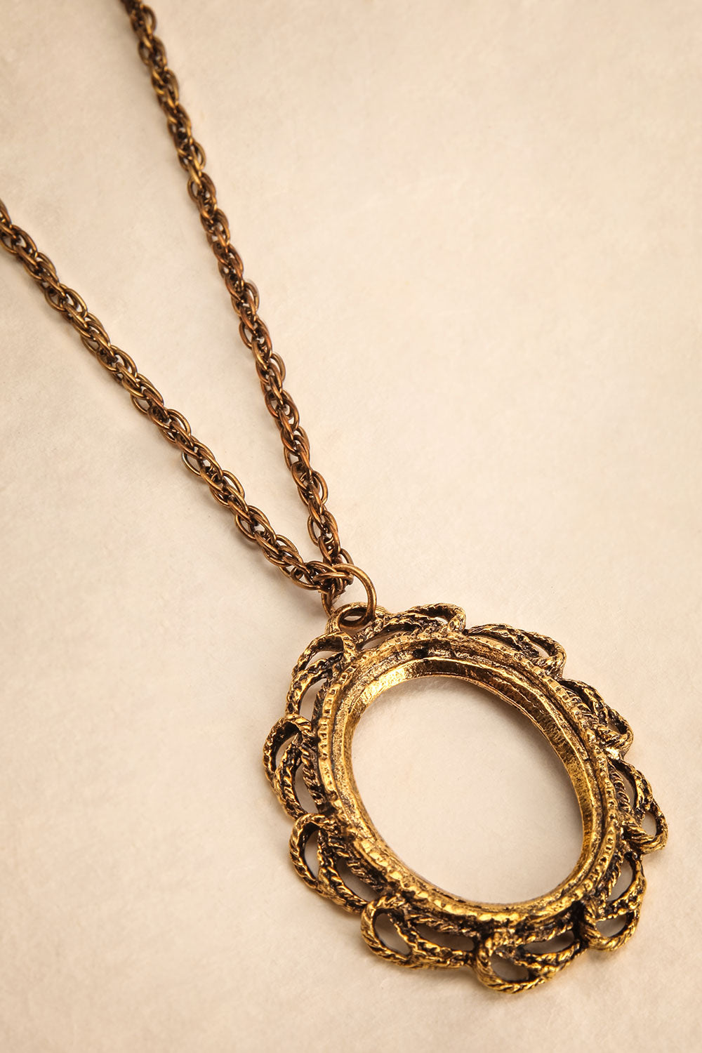 Margaret de Windsor ~ Vintage Gold Pendant Necklace | Boudoir 1861