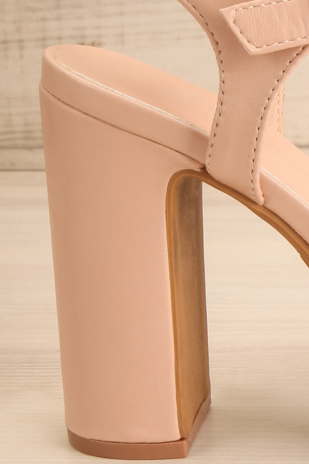 Mariguana Beige Platform Heeled Sandals | La petite garçonne side back close-up