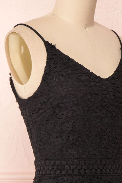 Marisela Black Lace Cocktail Dress | Robe en Dentelle side close up | Boutique 1861