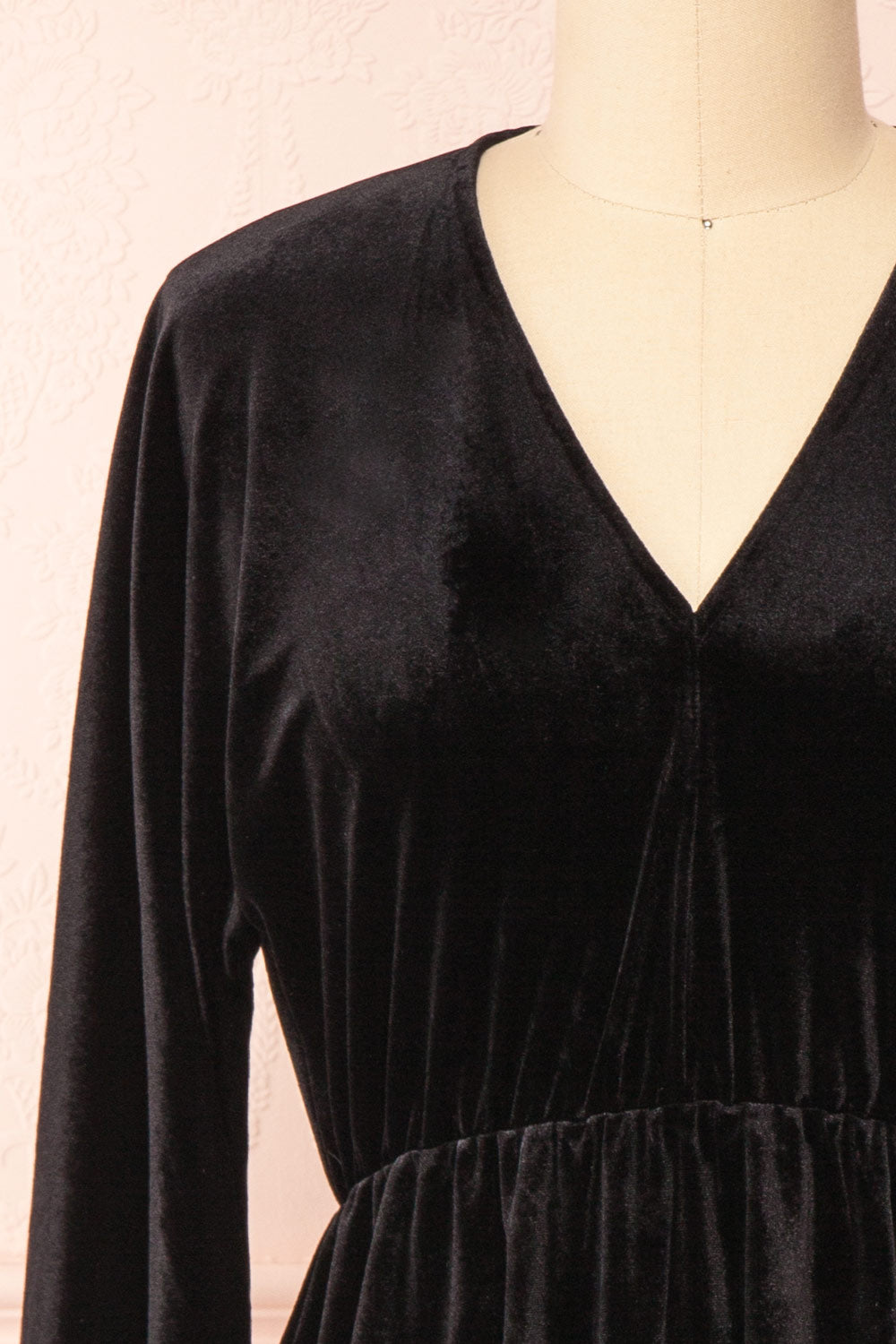 Mariza Black Short V-Neck Velvet Dress w/ Long Sleeves | Boutique 1861 front close-up