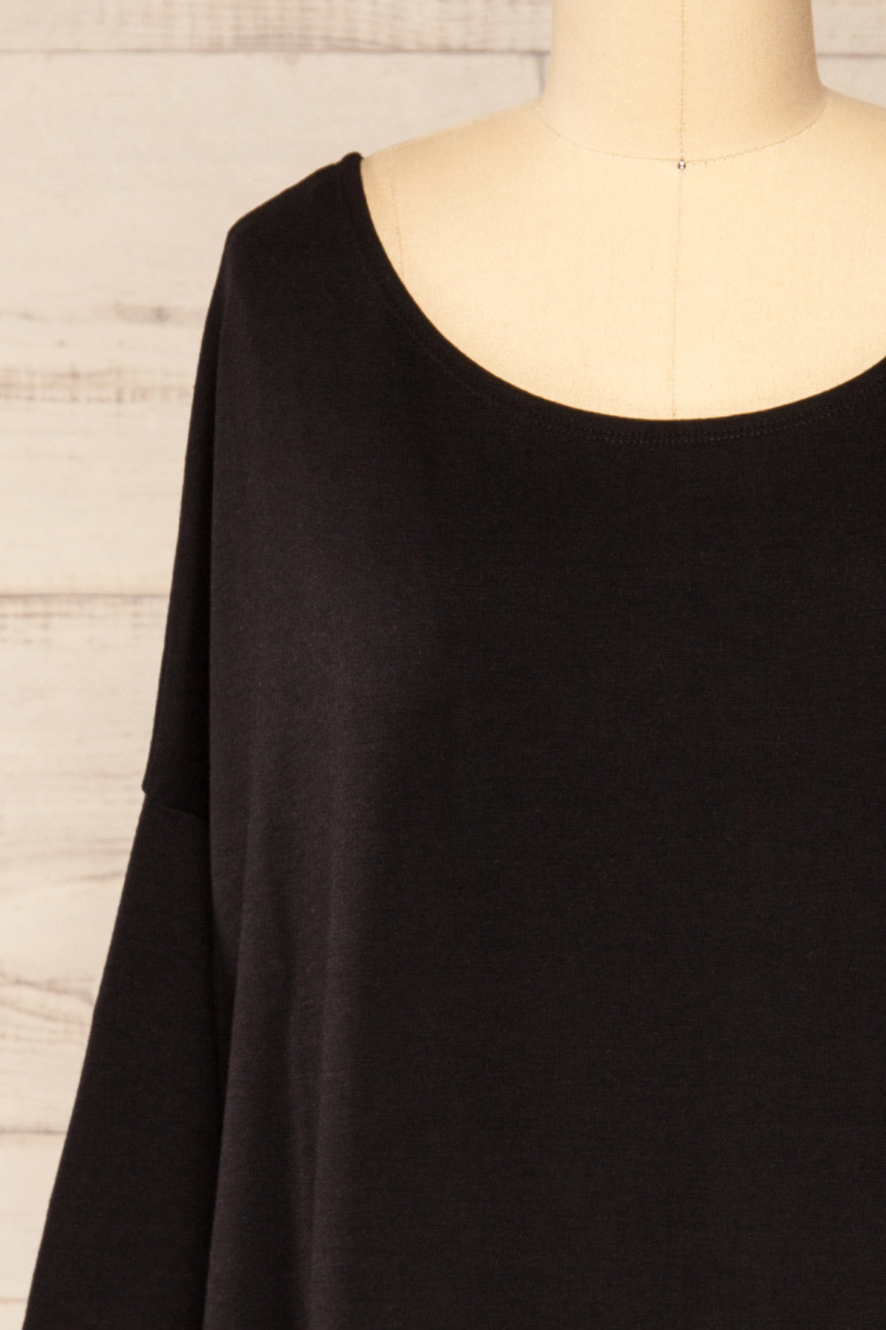 Marthine Black Oversized Tunic Top w/ Pockets | La petite garçonne front close-up