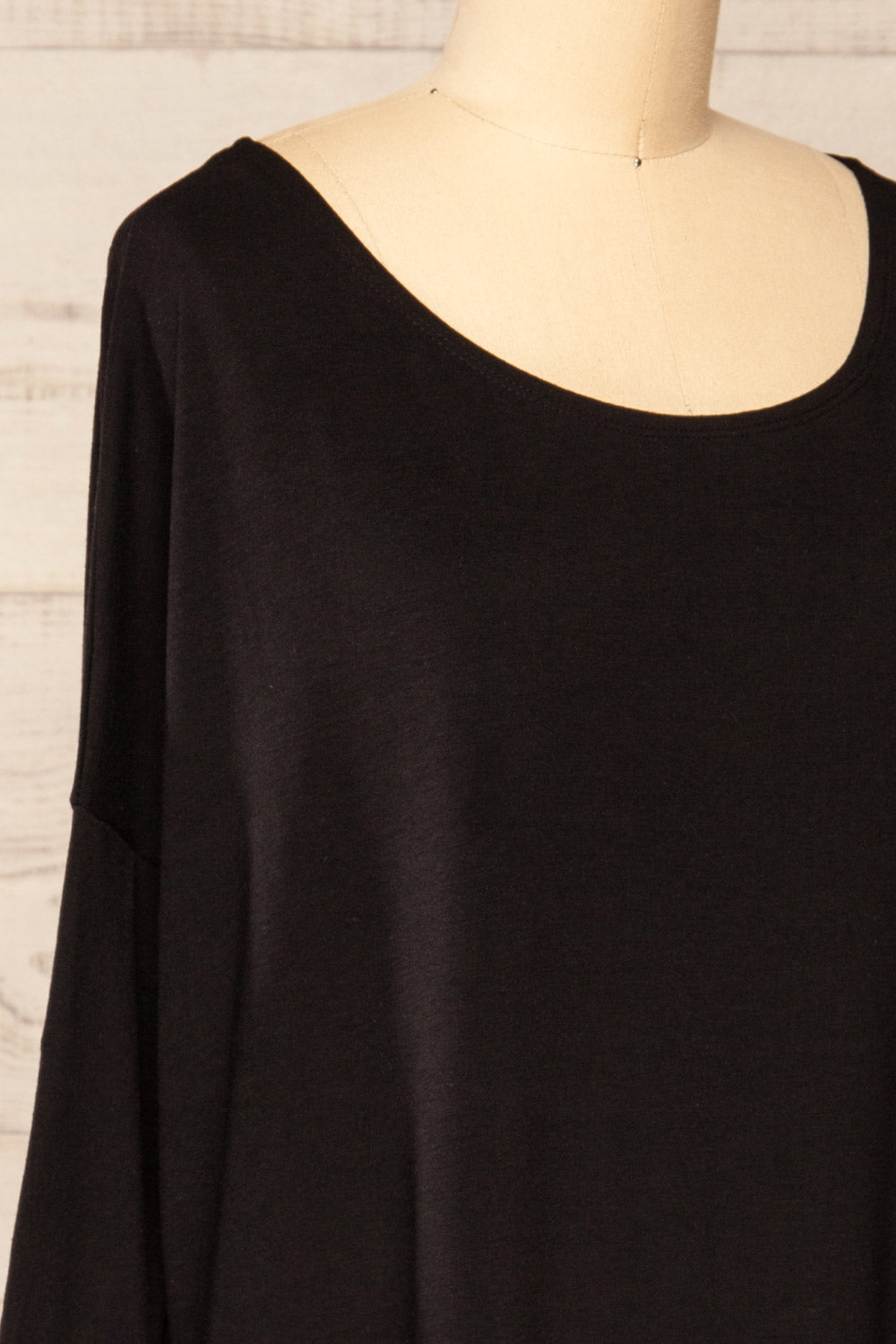 Marthine Black Oversized Tunic Top w/ Pockets | La petite garçonne side close-up