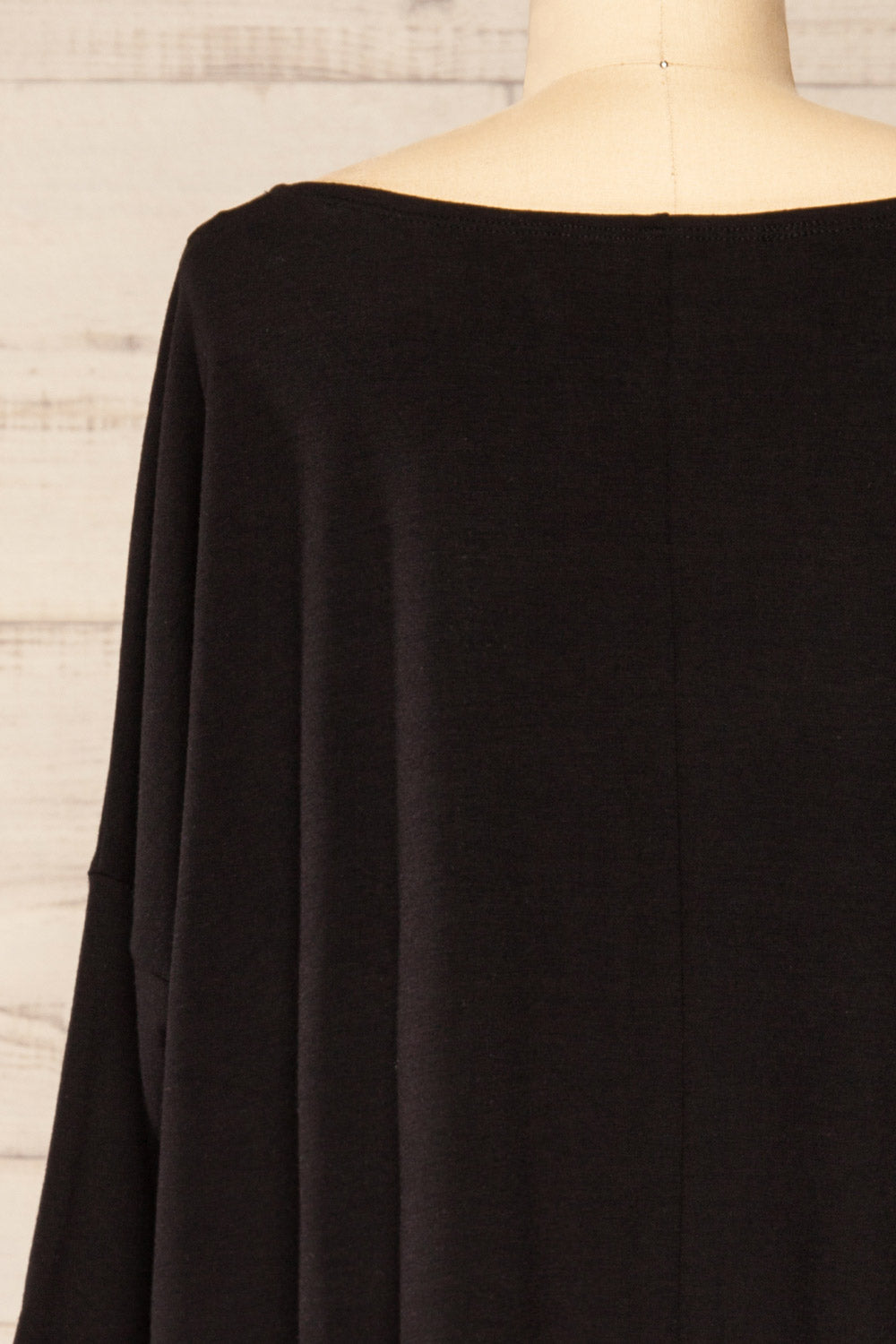 Marthine Black Oversized Tunic Top w/ Pockets | La petite garçonne back close-up