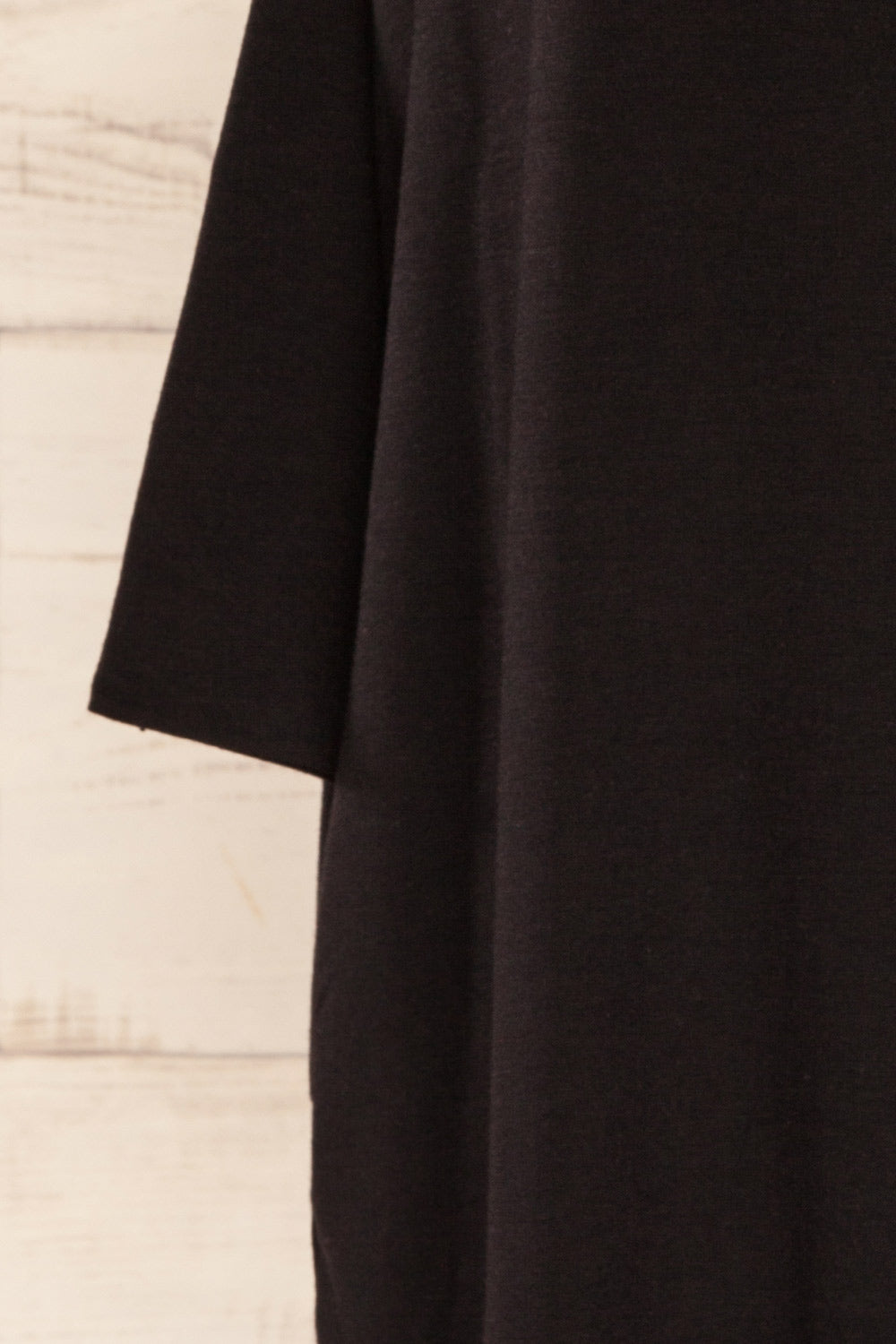 Marthine Black Oversized Tunic Top w/ Pockets | La petite garçonne sleeve