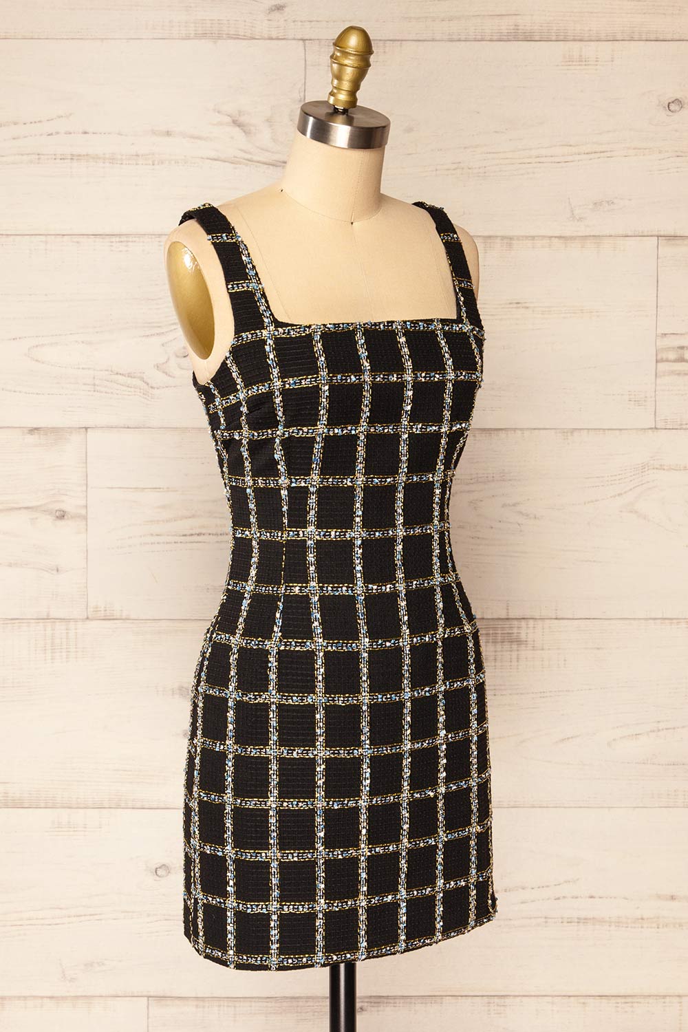 Maximoff Short Fitted Textured Dress | La petite garçonne side view