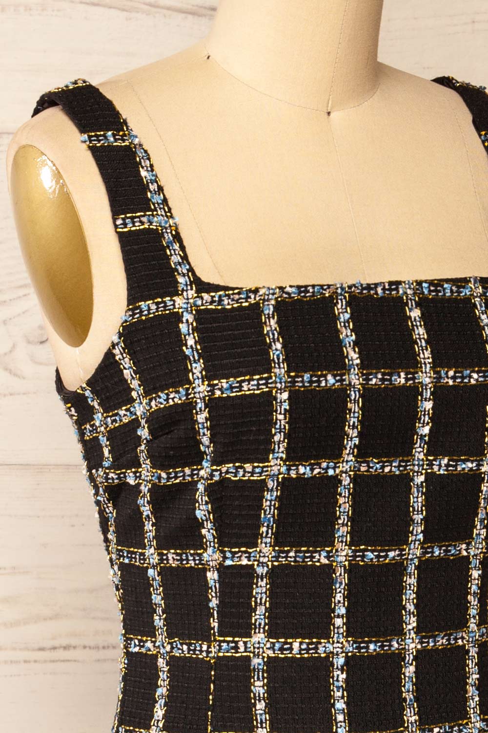 Maximoff Short Fitted Textured Dress | La petite garçonne side close-up
