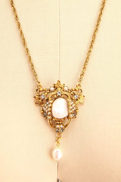Mehonia - Antique gold pendant necklace 3