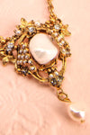 Mehonia - Antique gold pendant necklace 2