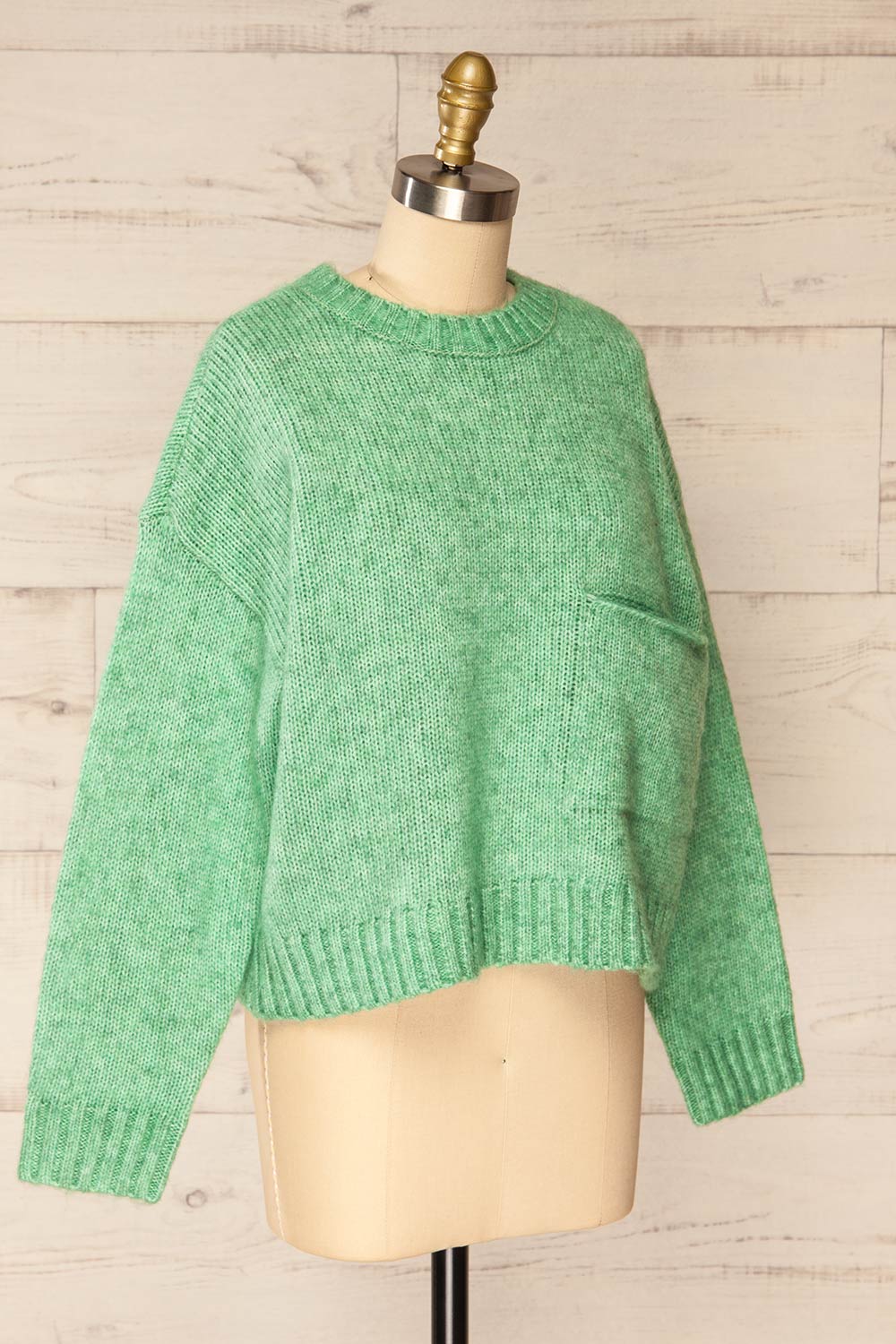 Merida Green Oversized Knit Sweater w/ Pocket | La petite garçonne side view