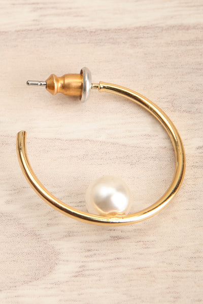 Metrosideros | Gold Hoop Earrings w/ Pearl Detail