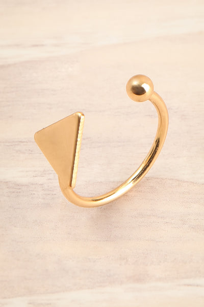 Millo | Set of 10 Stackable Minimalist Rings triangle close-up
