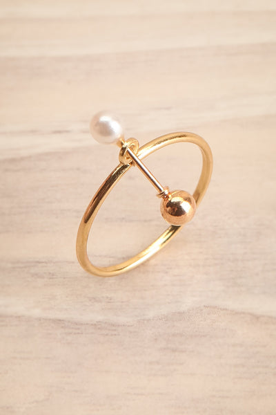 Millo | Set of 10 Stackable Minimalist Rings pearl close-up