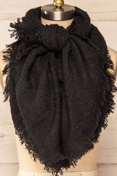 Mohaire Black Soft Knit Scarf | La petite garçonne close-up
