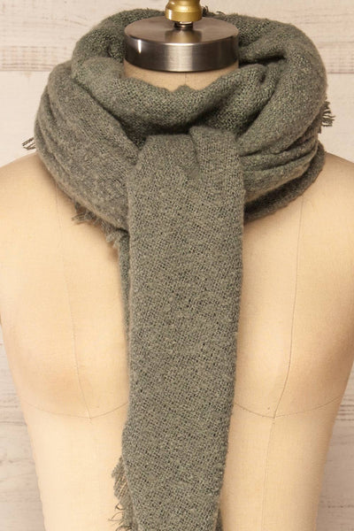 Mohaire Grey Soft Knit Scarf | La petite garçonne long close-up