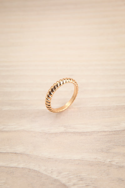 Mosgiel Gold Set of 7 Stackable Minimalist Rings | La petite garçonne ripple