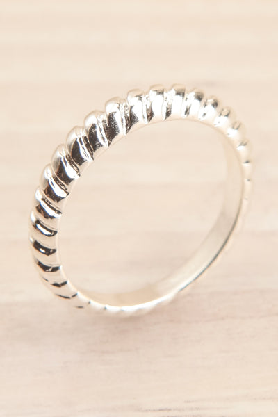 Mosgiel Silver Set of 7 Stackable Minimalist Rings | La petite garçonn ripple close-up
