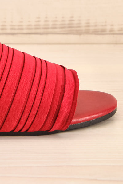 Mox Red Pleated Slide Sandals | La petite garçonne side close-up