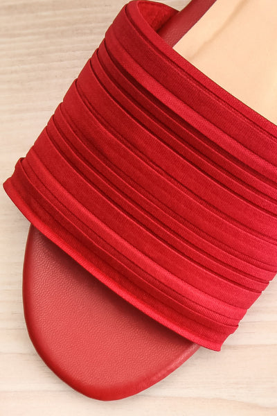 Mox Red Pleated Slide Sandals | La petite garçonne flat close-up