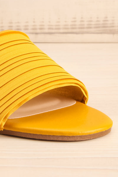 Mox Yellow Pleated Slide Sandals | La petite garçonne front close-up