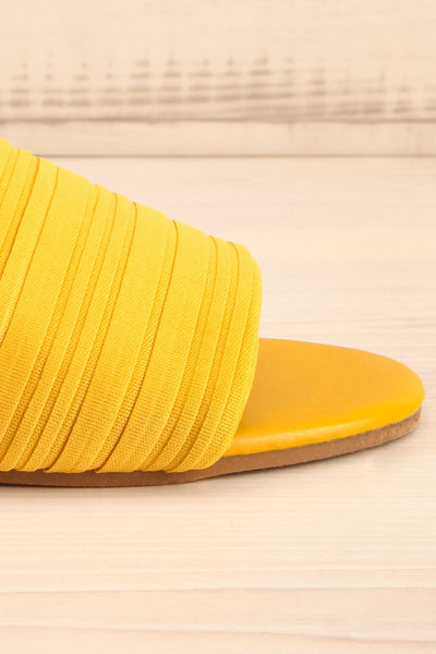 Mox Yellow Pleated Slide Sandals | La petite garçonne side close-up
