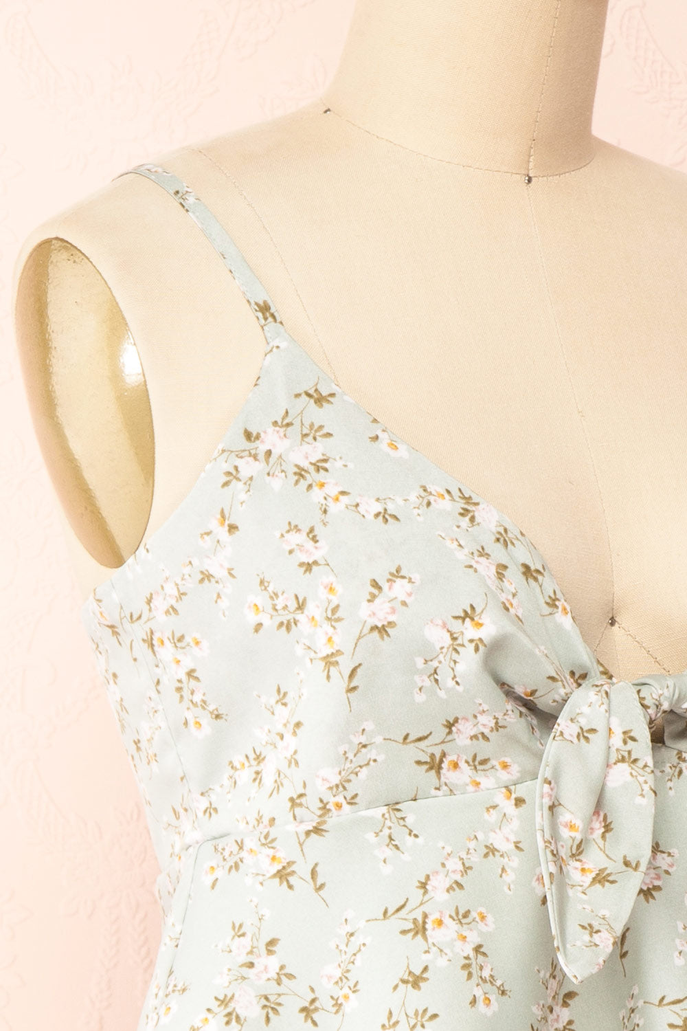 Mutsu Mint Floral Knotted Cropped Cami | Boutique 1861  side close-up