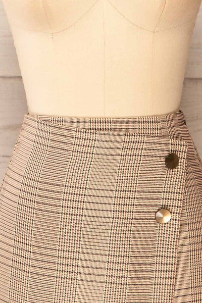 Myslenice Asymmetrical Houndstooth Mini Skirt | La petite garçonne front close-up