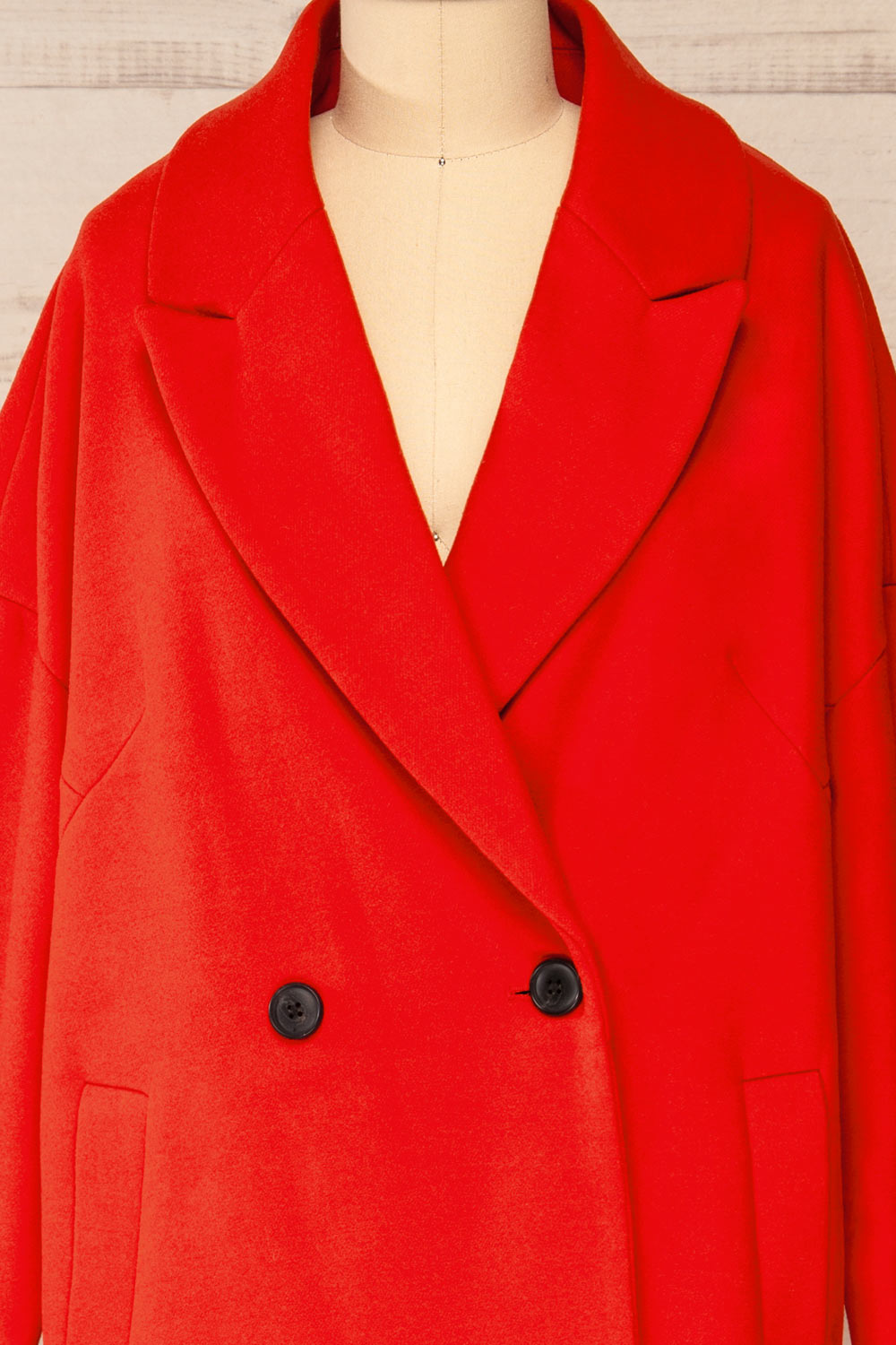 Nahaven Red Buttoned Trench Coat | La petite garçonne front close-up