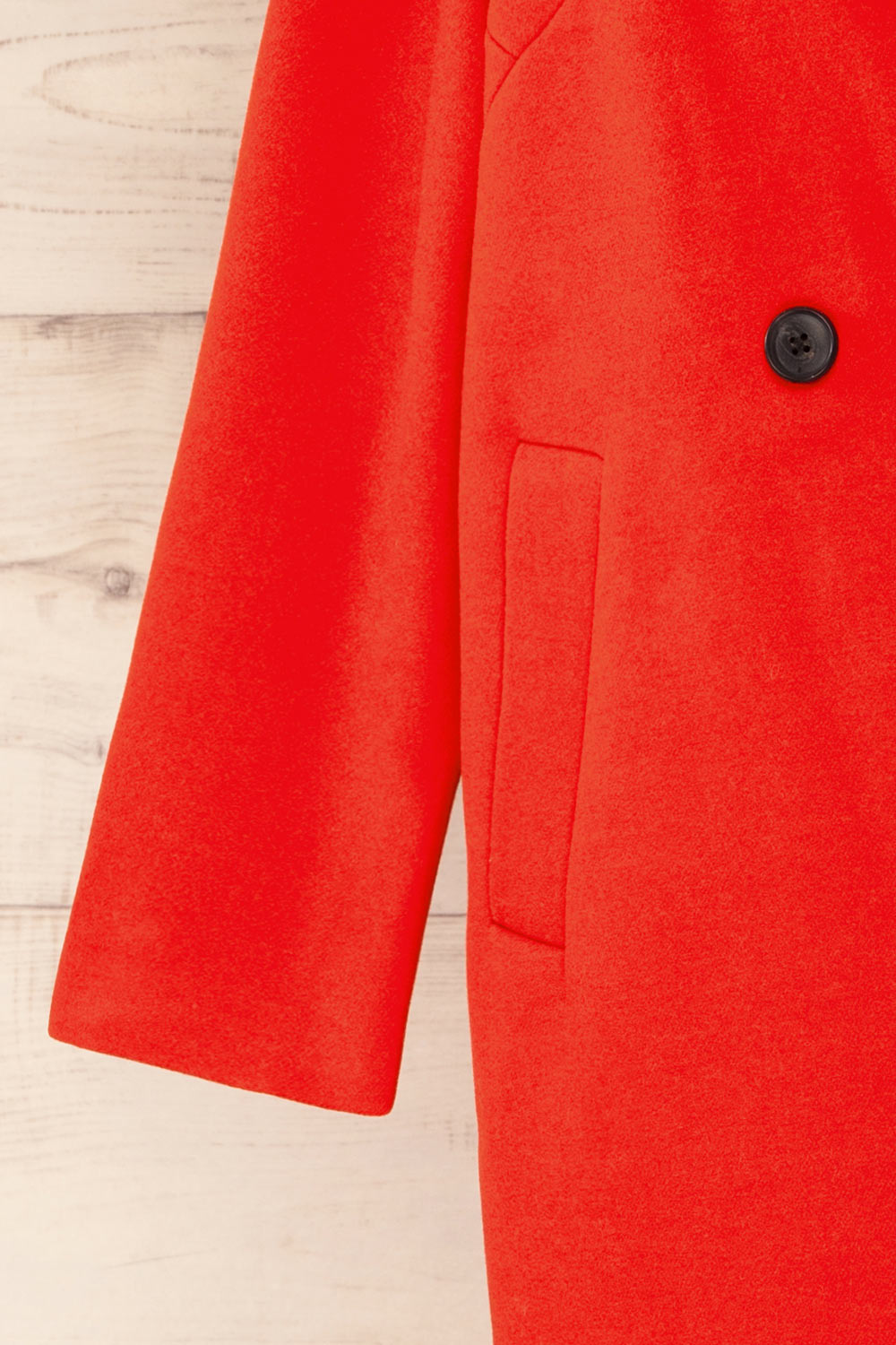 Nahaven Red Buttoned Trench Coat | La petite garçonne sleeve 