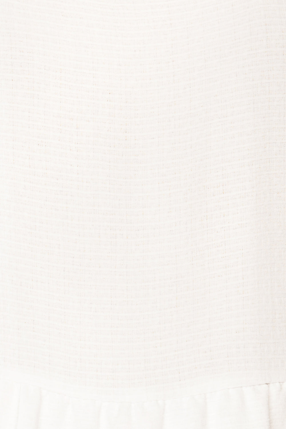 Nefertari Short White V-Neck Dress | La petite garçonne texture