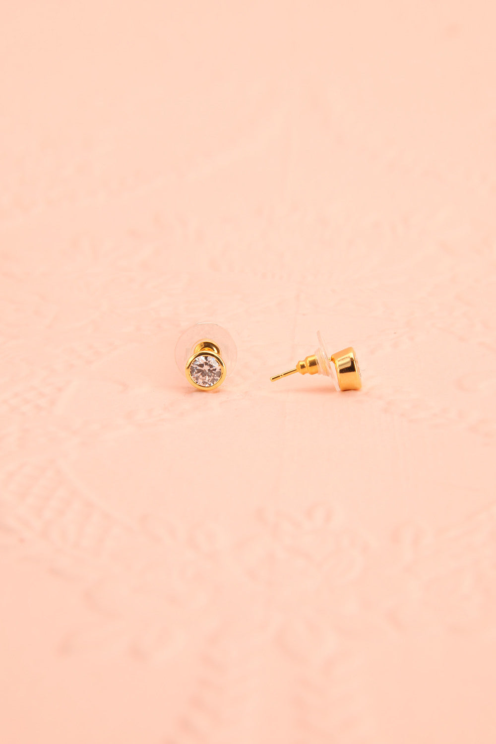 Nemass - Small clear crystal golden stud earrings