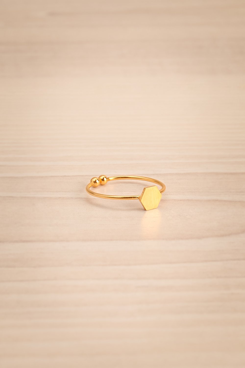Nemus Doré Gold Ring with Hexagon Ornament | La Petite Garçonne 1