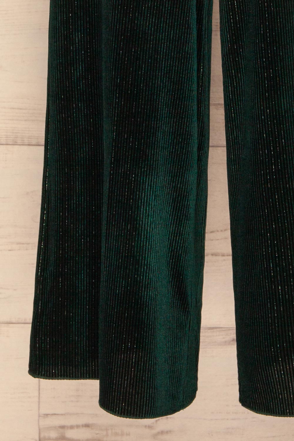 Ninove Green Jumpsuit | Combinaison | La Petite Garçonne bottom close-up