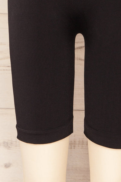 Noci Black Seamless Ribbed Biker Shorts | La petite garçonne  bottom