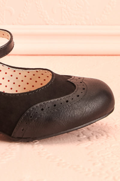 Noortje Black Art Deco Heels | Chaussures | Boutique 1861 side close-up