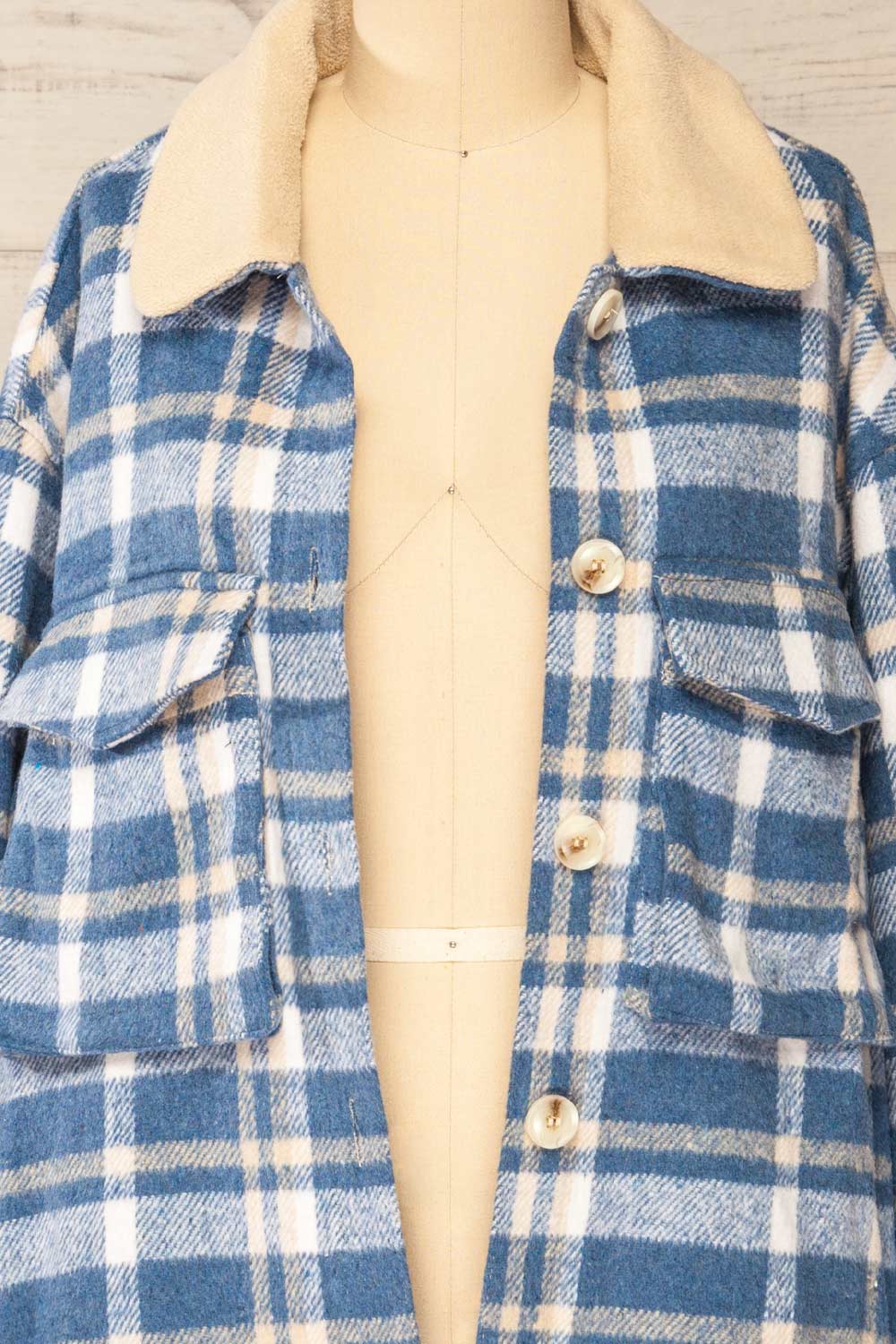 Norah Blue Plaid Shacket w/ Front Pockets | La petite garçonne open close-up