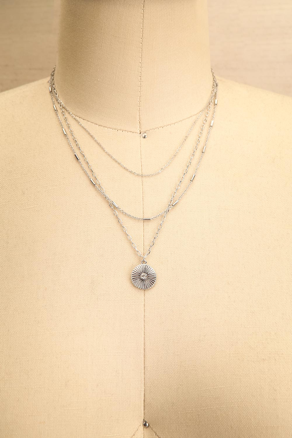 Notra Silver Layered Necklace w/ Medallion | La petite garçonne