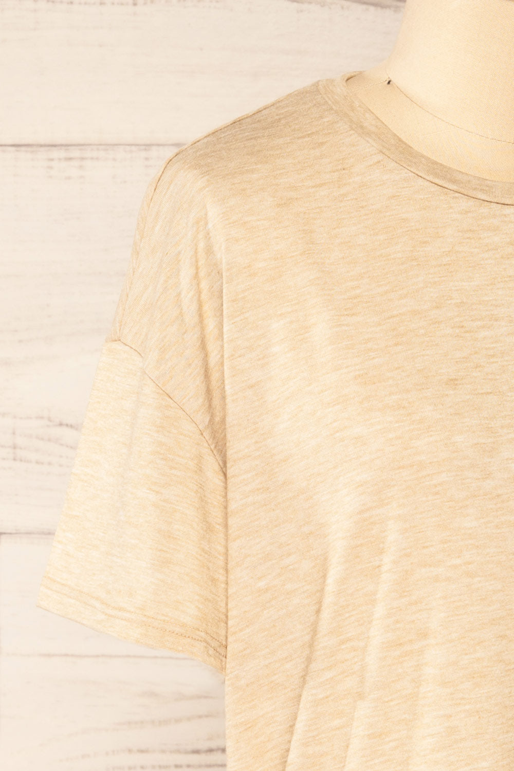 Nouem Beige Oversized T-Shirt | La petite garçonne side close-up