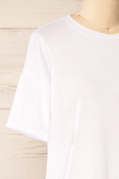 Nouem Ivory Oversized T-Shirt | La petite garçonne side close-up